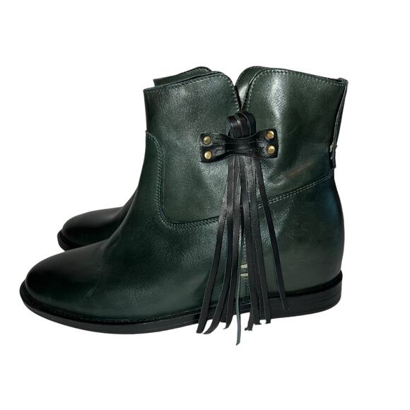 Girotti Hidden Wedge Ankle Bootie Loden Green Black Fringe Tassel 40 EU / 9.5 US - Picture 11 of 11
